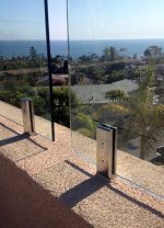 Soporte De Piso De Acero Inoxidable Para Baranda de Vidrio - Imagen 3