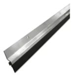 Raketa Zocalo 1 Mt Fijo Puerta Aluminio Pulido Burlete Color Aluminio Y Negro Recto