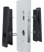 Cerradura Inteligente Qbo Con Wifi Camara Huella Tarjeta Color Negra