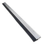 Raketa Zocalo 1 Mt Fijo Puerta Aluminio Pulido Burlete Color Aluminio Y Negro Recto