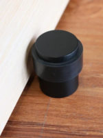 Tope Para Puerta Cilindrico De Aluminio Qbo Negro